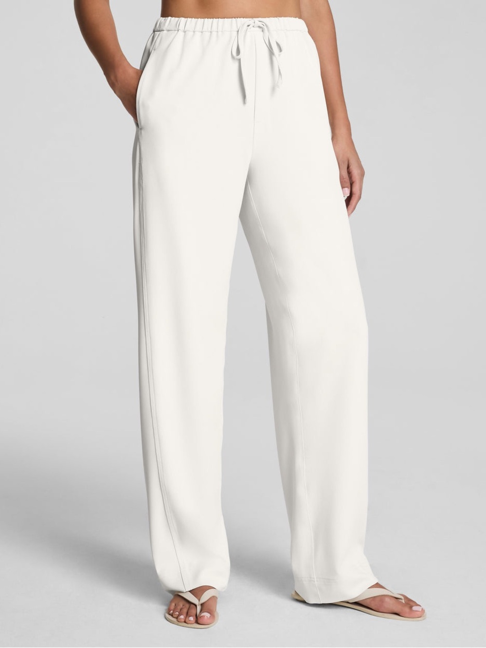 SPANX CarryOn Wide Leg Pants - Ivory - Size Medium Petite